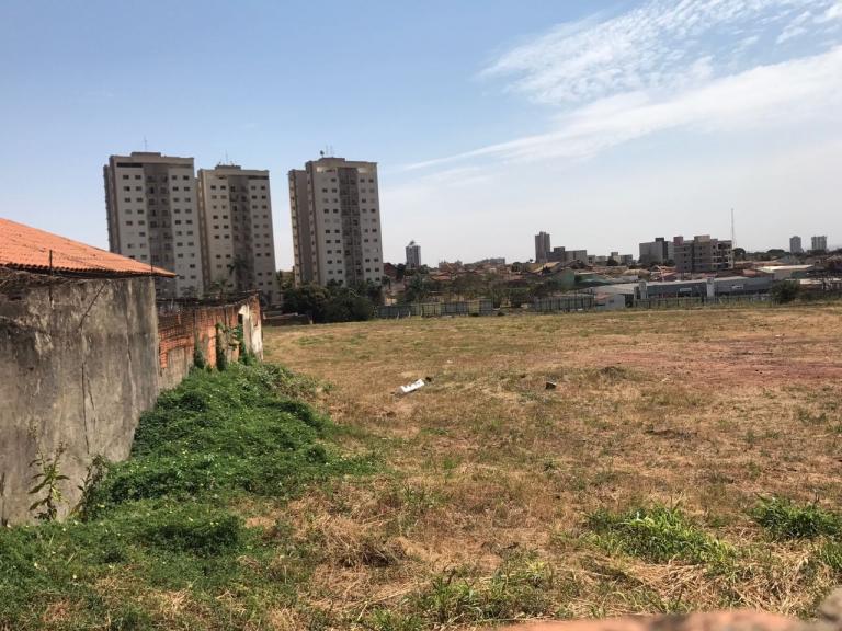 Terreno à venda no bairro São Benedito 