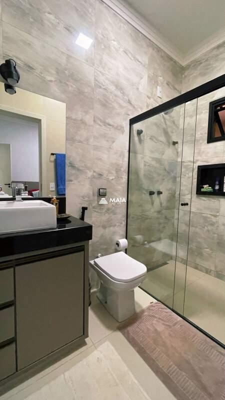 Casa de Condomínio à venda no Estância dos Ipês: 