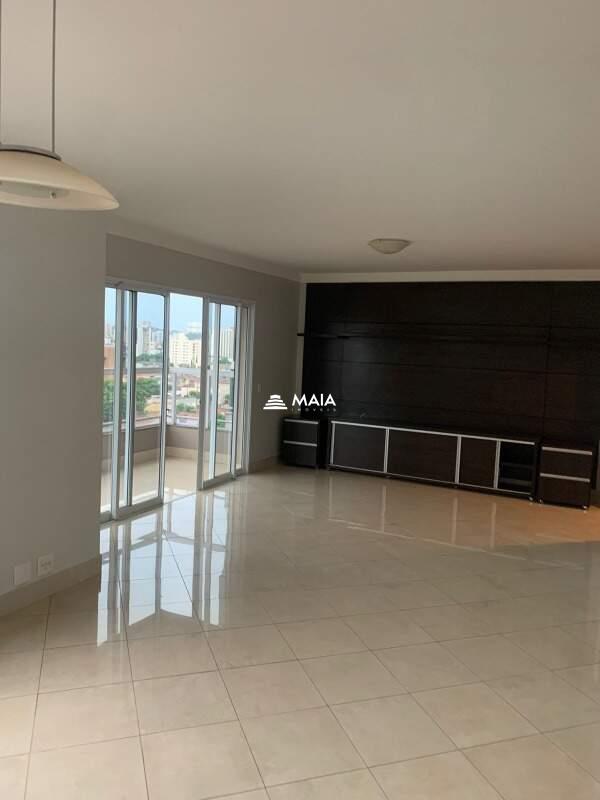 Apartamento à venda no Mercês: 