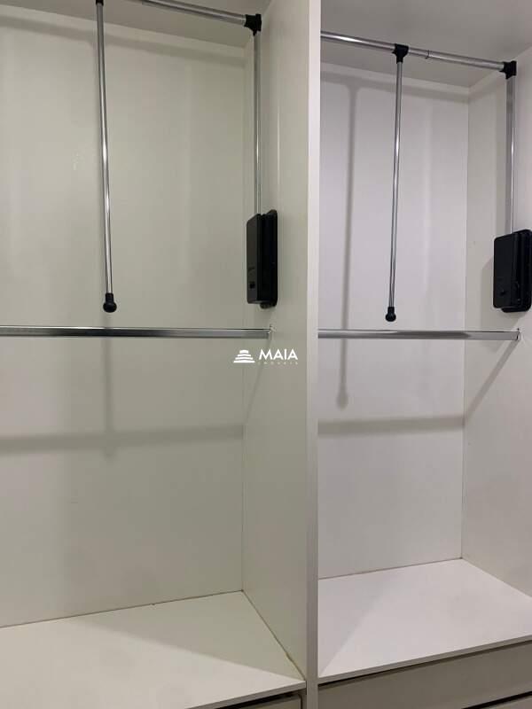 Apartamento à venda no Mercês: 