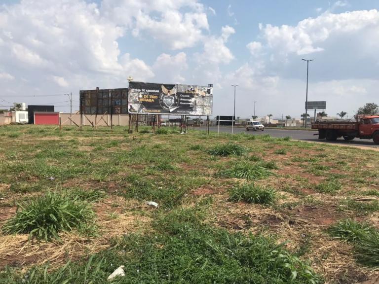 Terreno/Área à venda no Recreio dos Bandeirantes: 