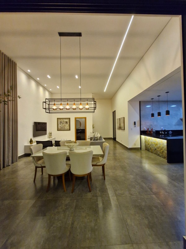 Casa de Condomínio à venda no Estância dos Ipês: 