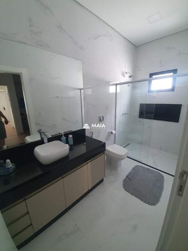 Casa de Condomínio à venda no Jockey Park: 