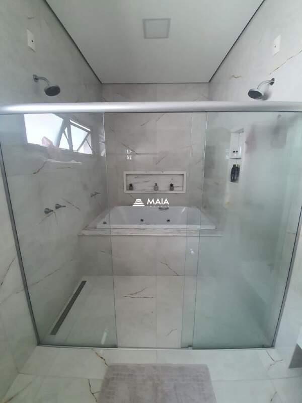 Casa de Condomínio à venda no Jockey Park: 