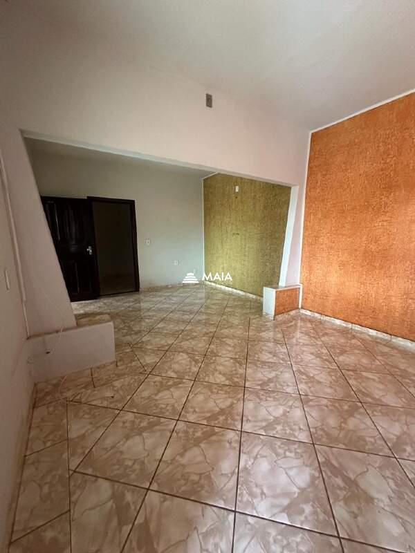 Comercial à venda no Parque das Américas: 