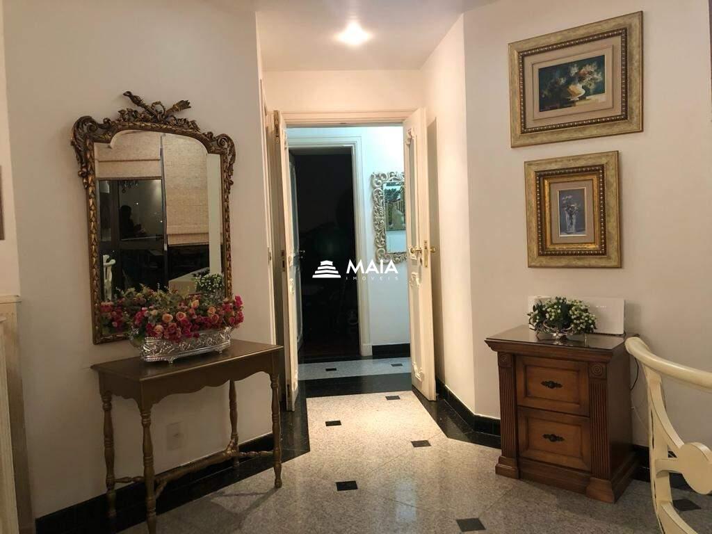 Apartamento à venda no Mercês: 