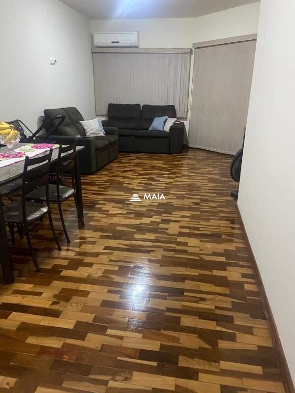 Apartamento à venda no Mercês: 