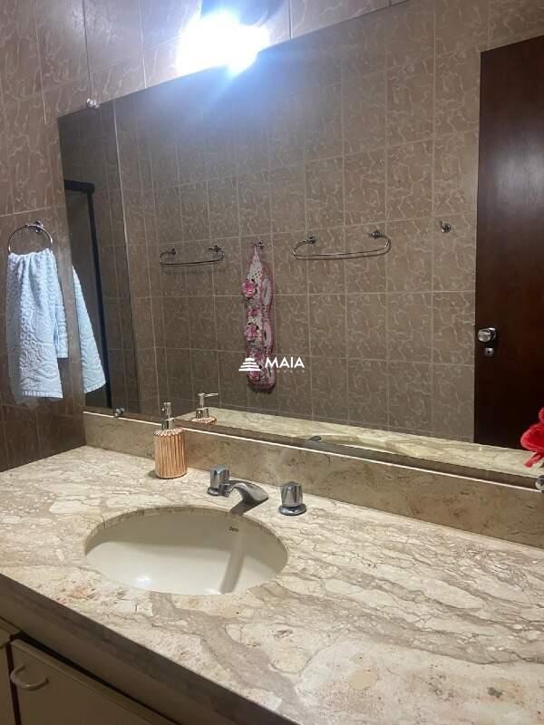 Apartamento à venda no Mercês: 