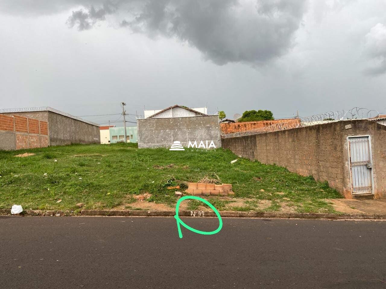Terreno à venda no bairro Lourdes