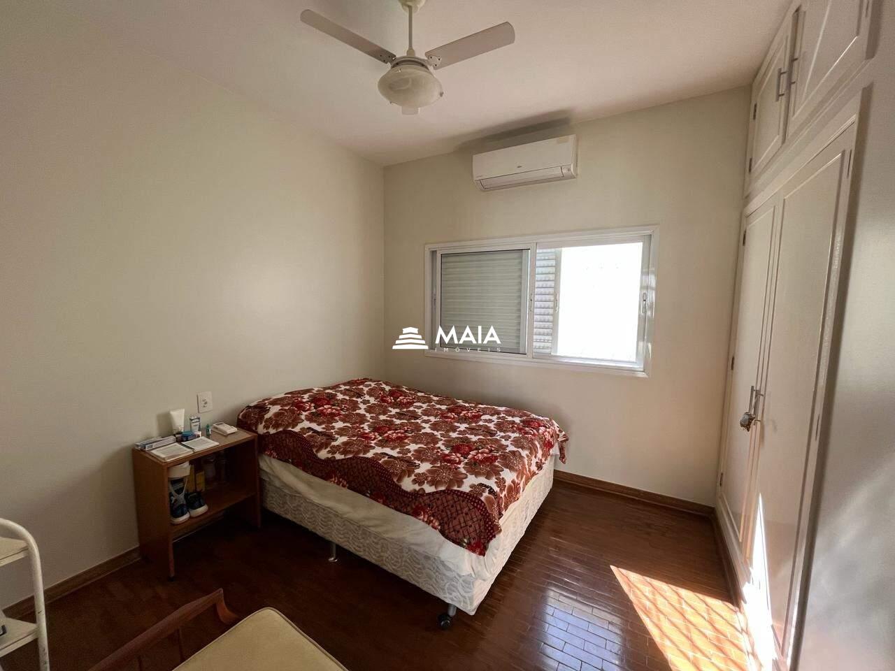 Casa à venda no Centro: 