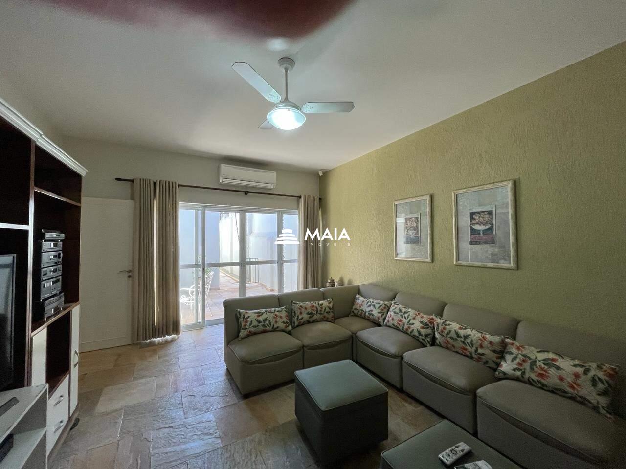 Casa à venda no Centro: 