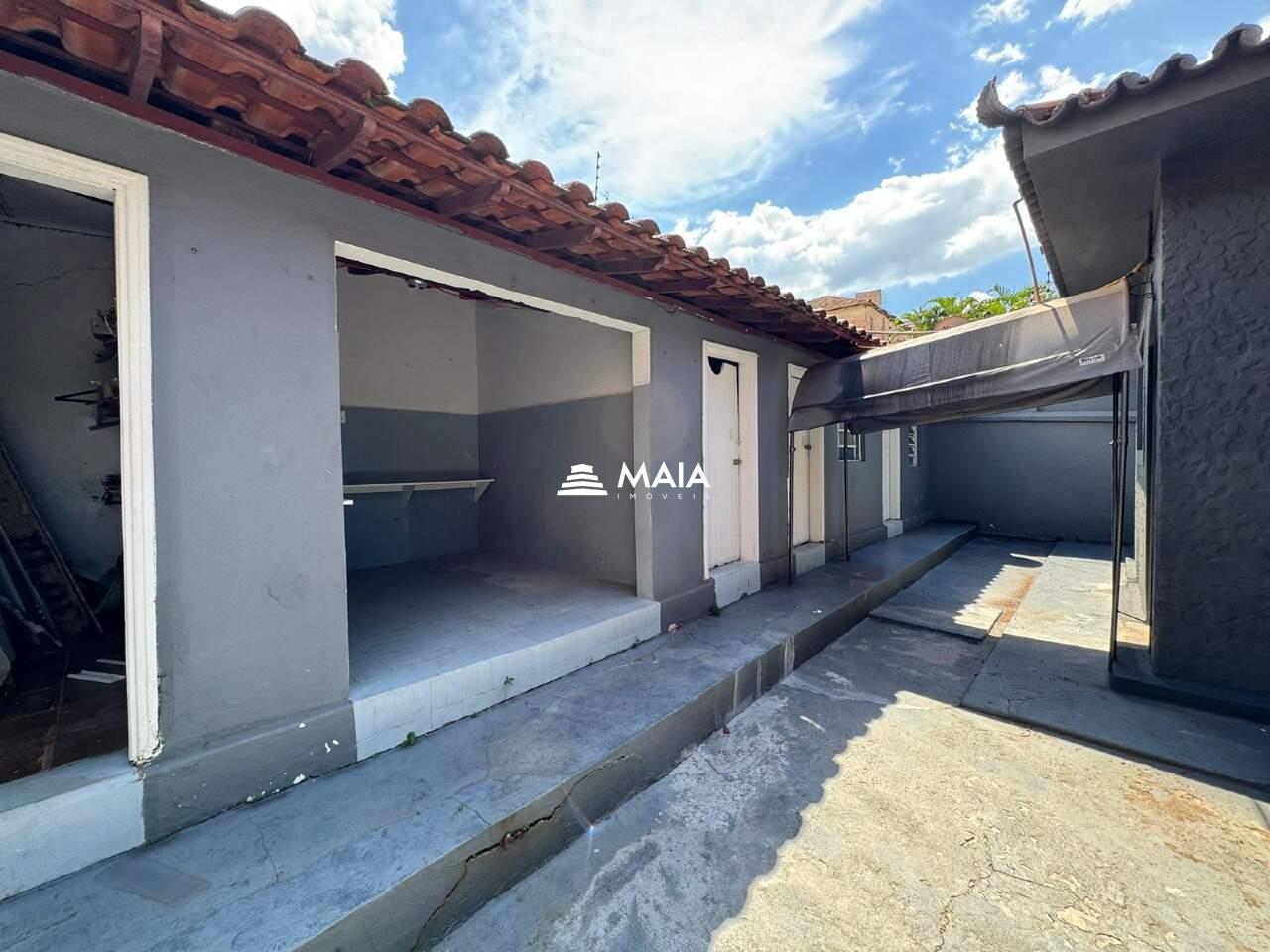 Casa à venda no Centro: 