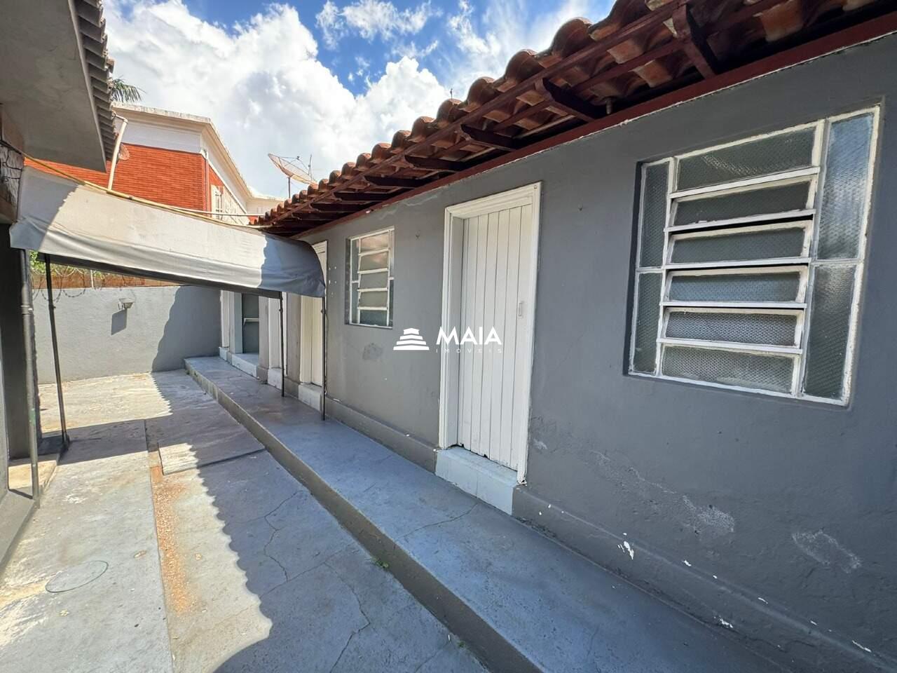 Casa à venda no Centro: 