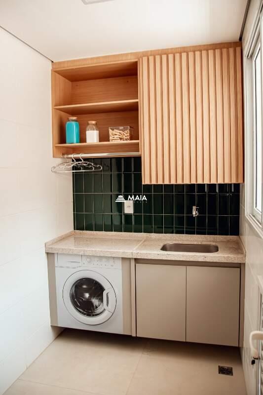 Apartamento à venda no Mercês: 