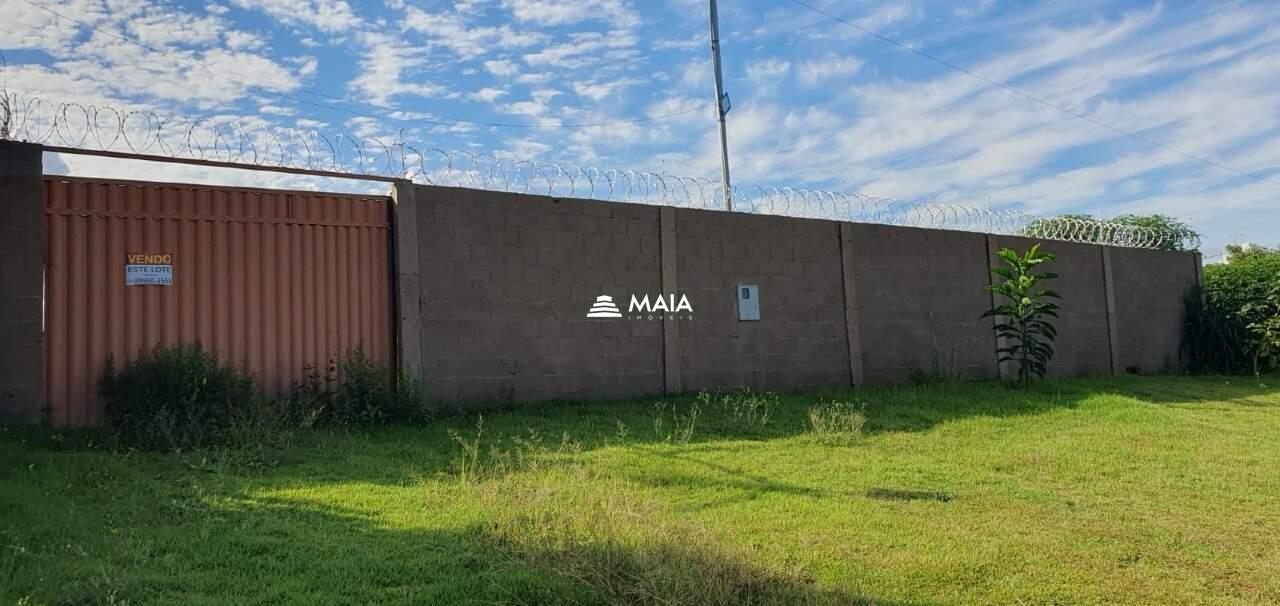 Terreno/Área à venda no Peirópolis: 