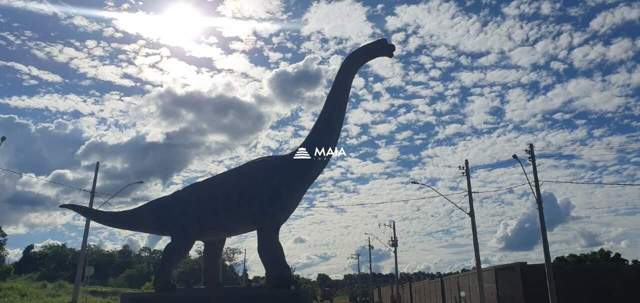 Terreno/Área à venda no Peirópolis: 