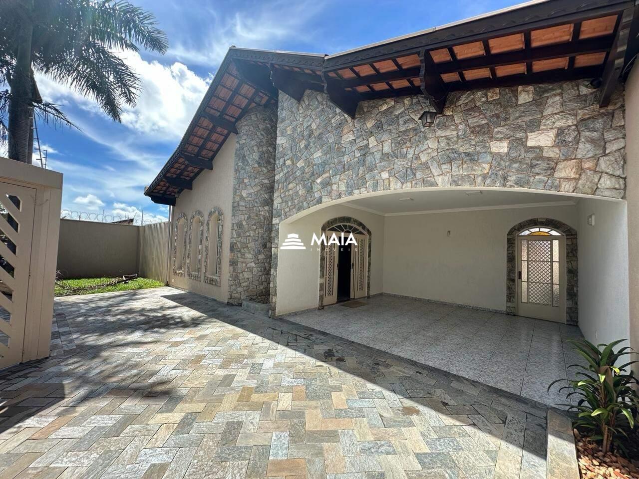 Casa à venda no Santos Dumont: 