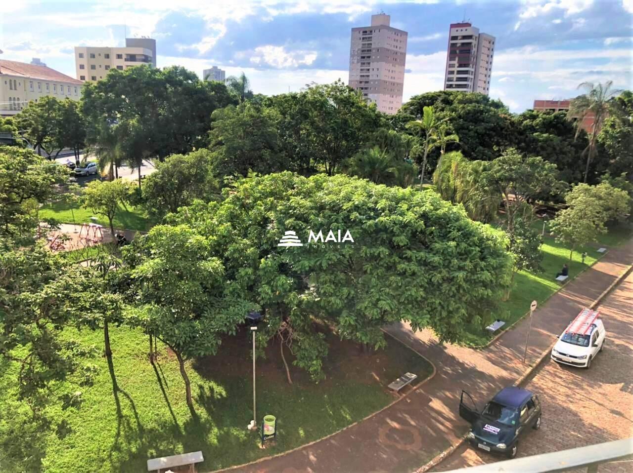 Apartamento à venda no Mercês: 