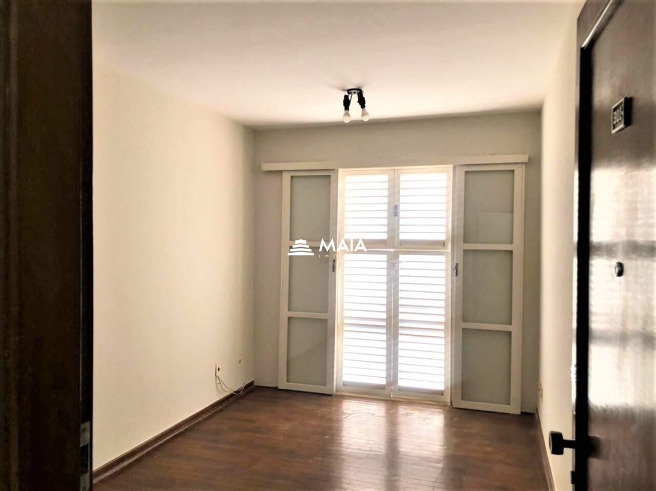 Apartamento à venda no Mercês: 