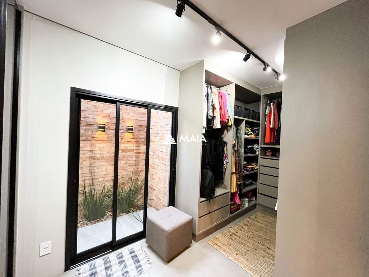 Casa de Condomínio à venda no Estância dos Ipês: 