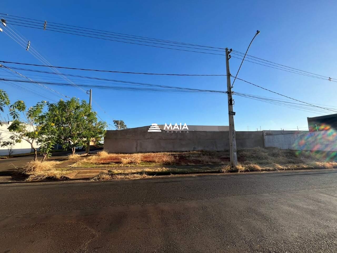 Terreno/Área à venda no Paraíso: 