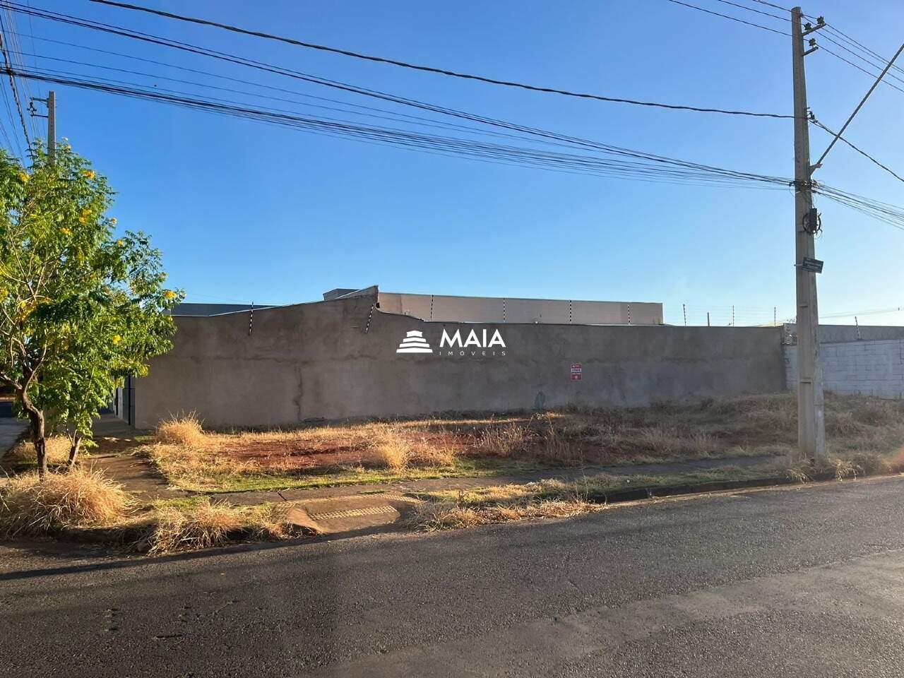 Terreno/Área à venda no Paraíso: 