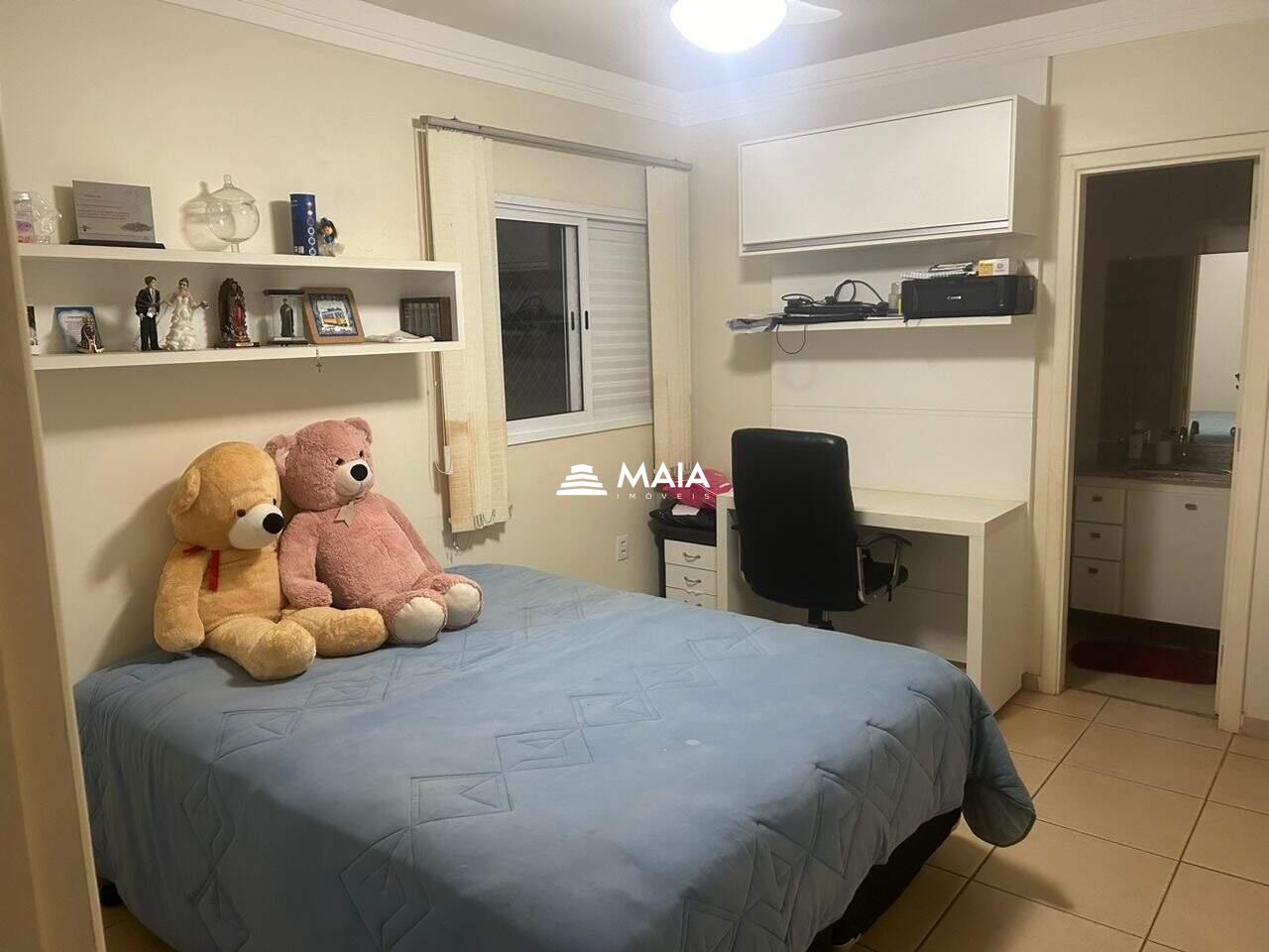 Apartamento à venda no Mercês: 
