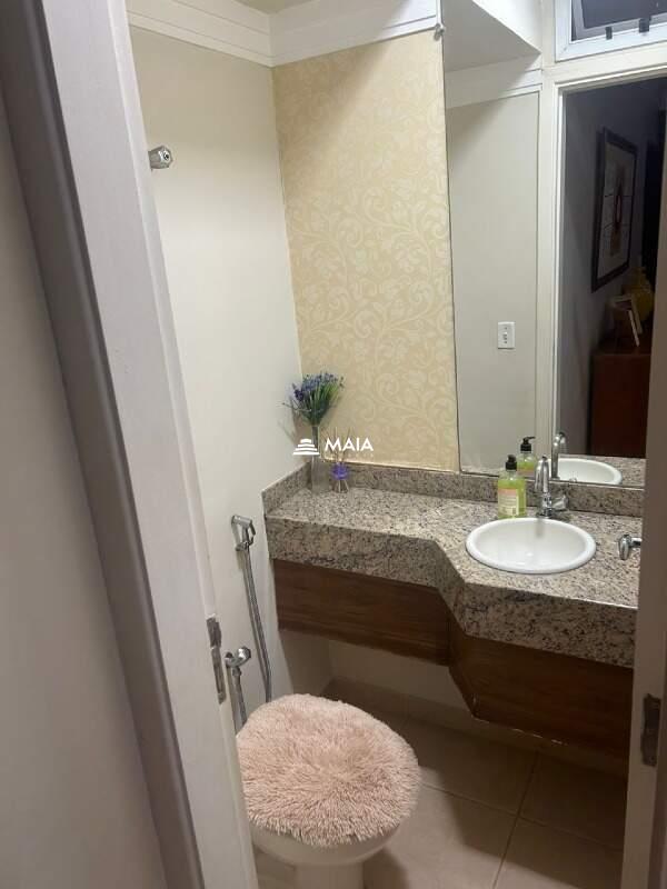 Apartamento à venda no Mercês: 