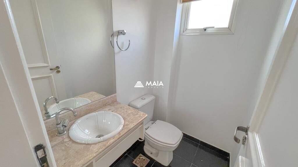 Apartamento à venda no Mercês: 