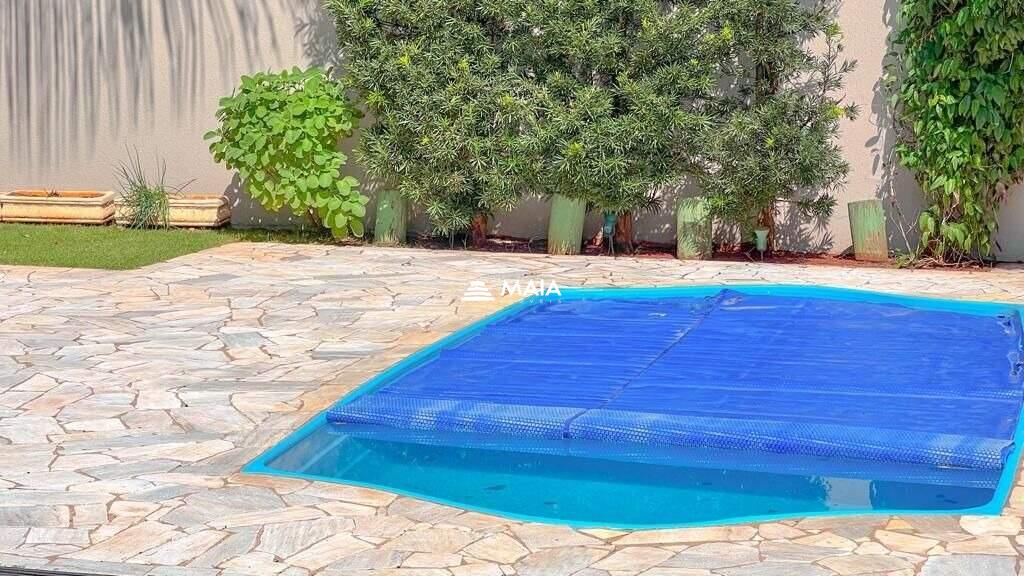 Apartamento à venda no Mercês: 