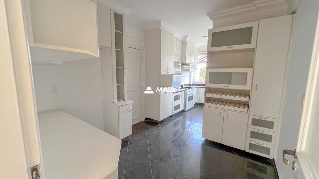 Apartamento à venda no Mercês: 