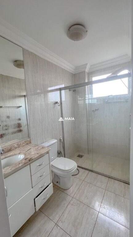 Apartamento à venda no Mercês: 