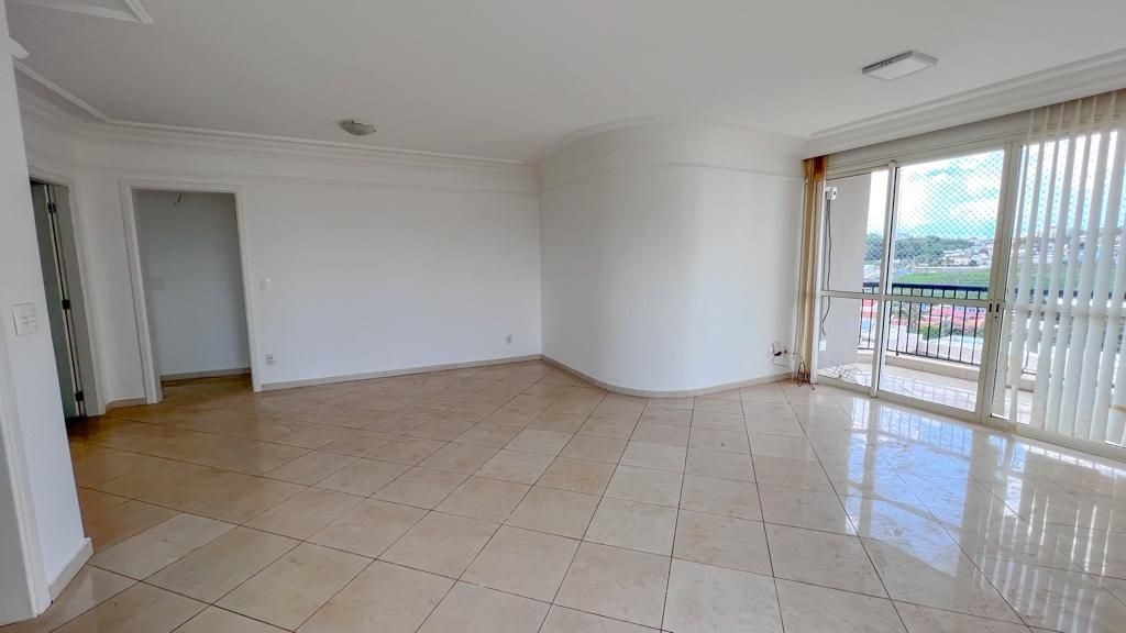 Apartamento à venda no Mercês: 