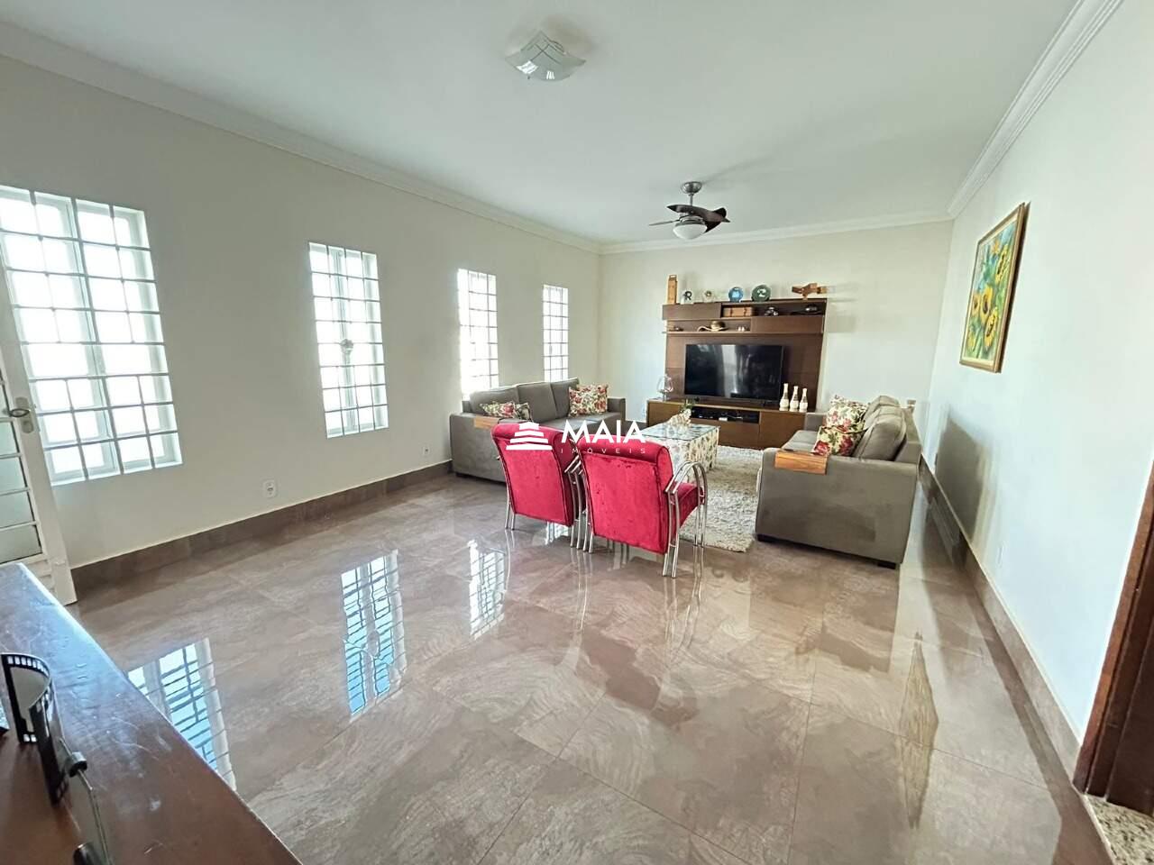 Casa à venda no Grande Horizonte: 