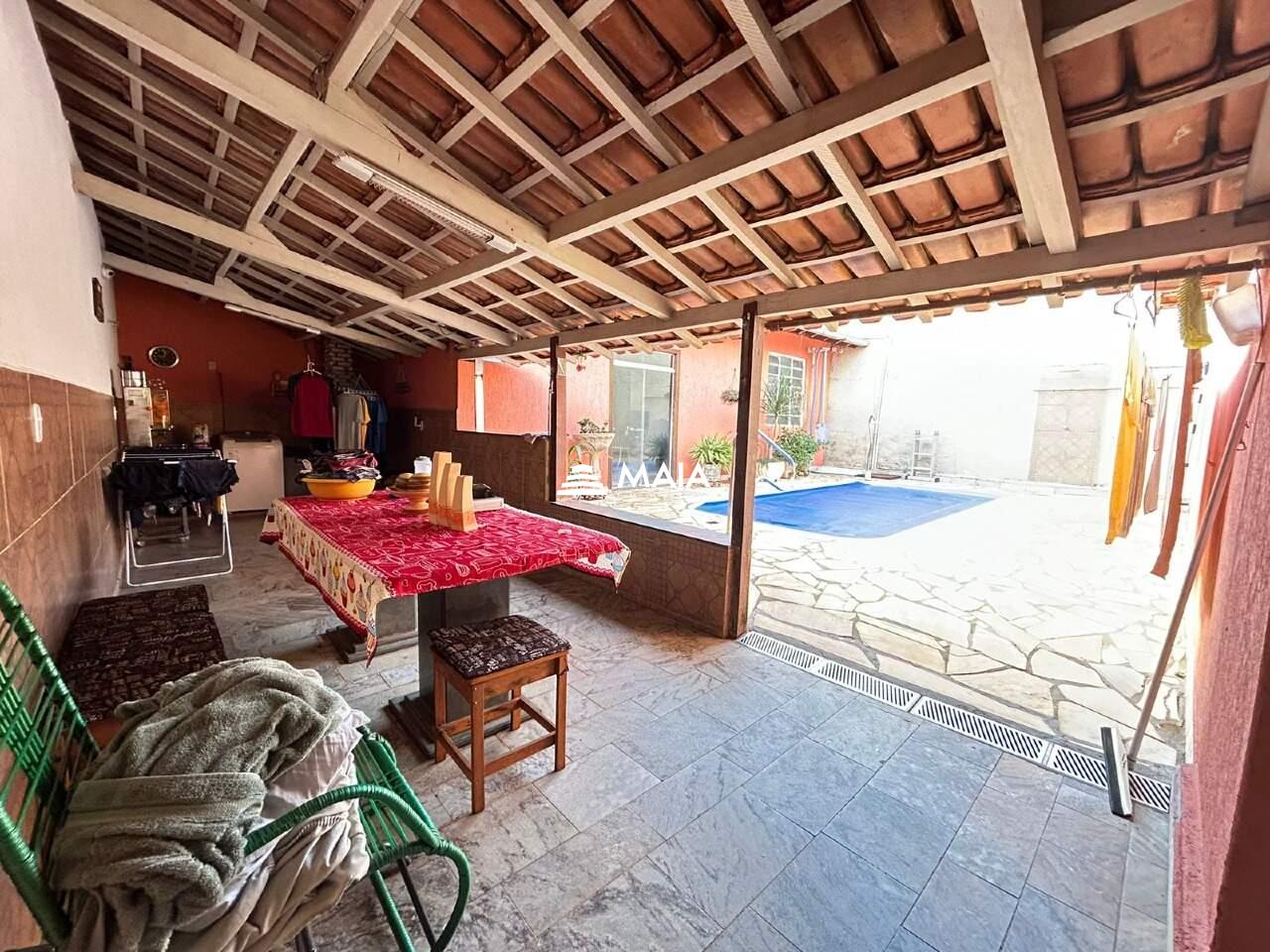 Casa à venda no Grande Horizonte: 