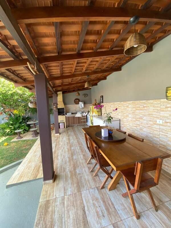 Casa à venda no Rifaina: 