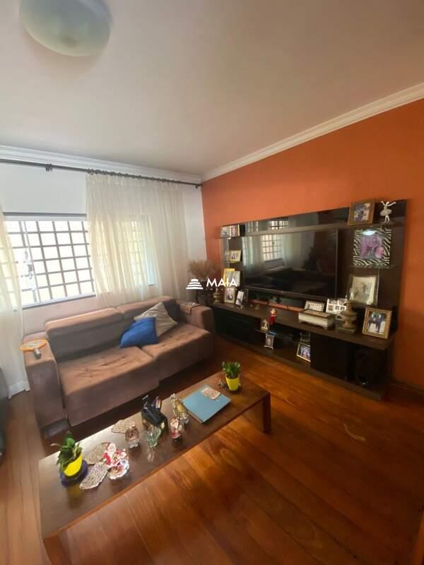 Casa à venda no Vila Olímpica: 