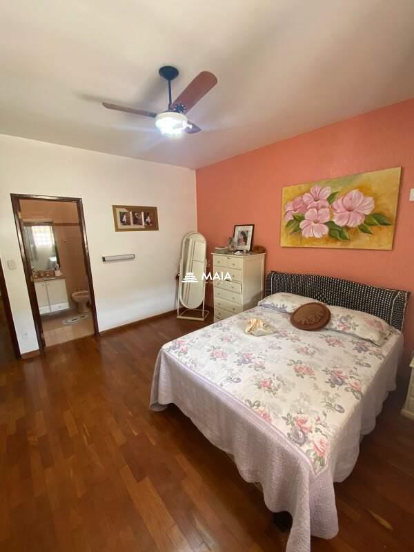 Casa à venda no Vila Olímpica: 