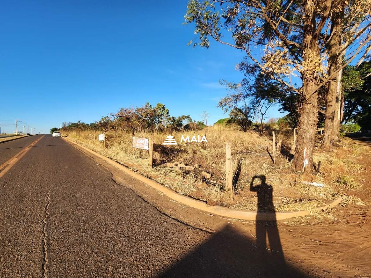 Terreno/Área à venda no Chácaras Bouganville: 