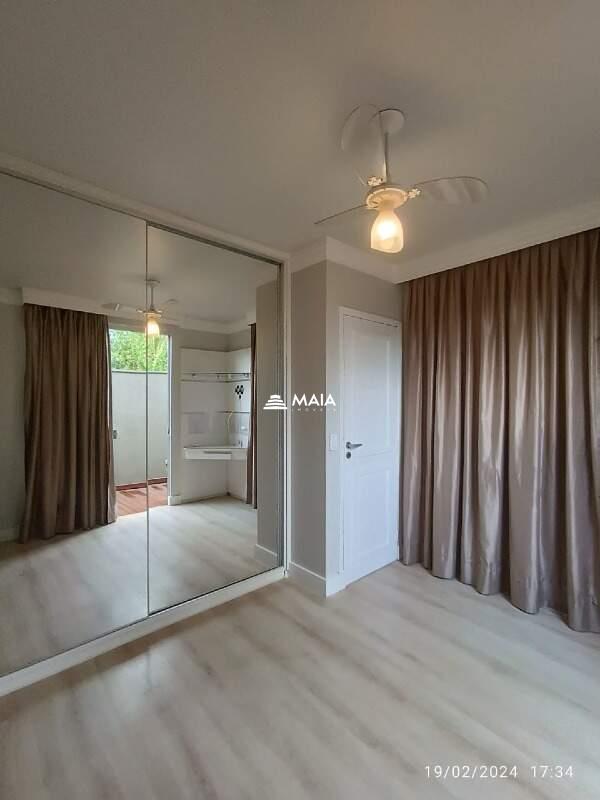 Casa de Condomínio à venda no Village Mercês: 