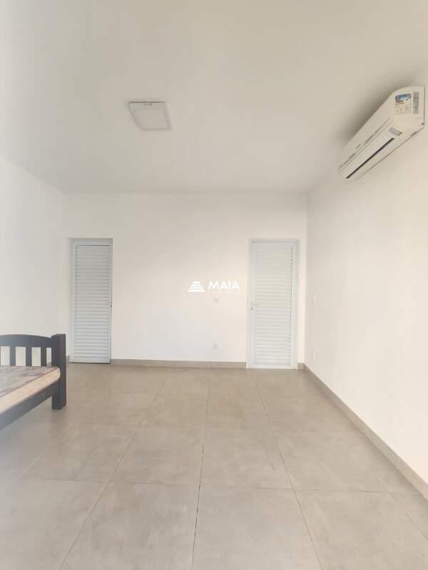 Casa de Condomínio à venda no Morada da Fronteira: 