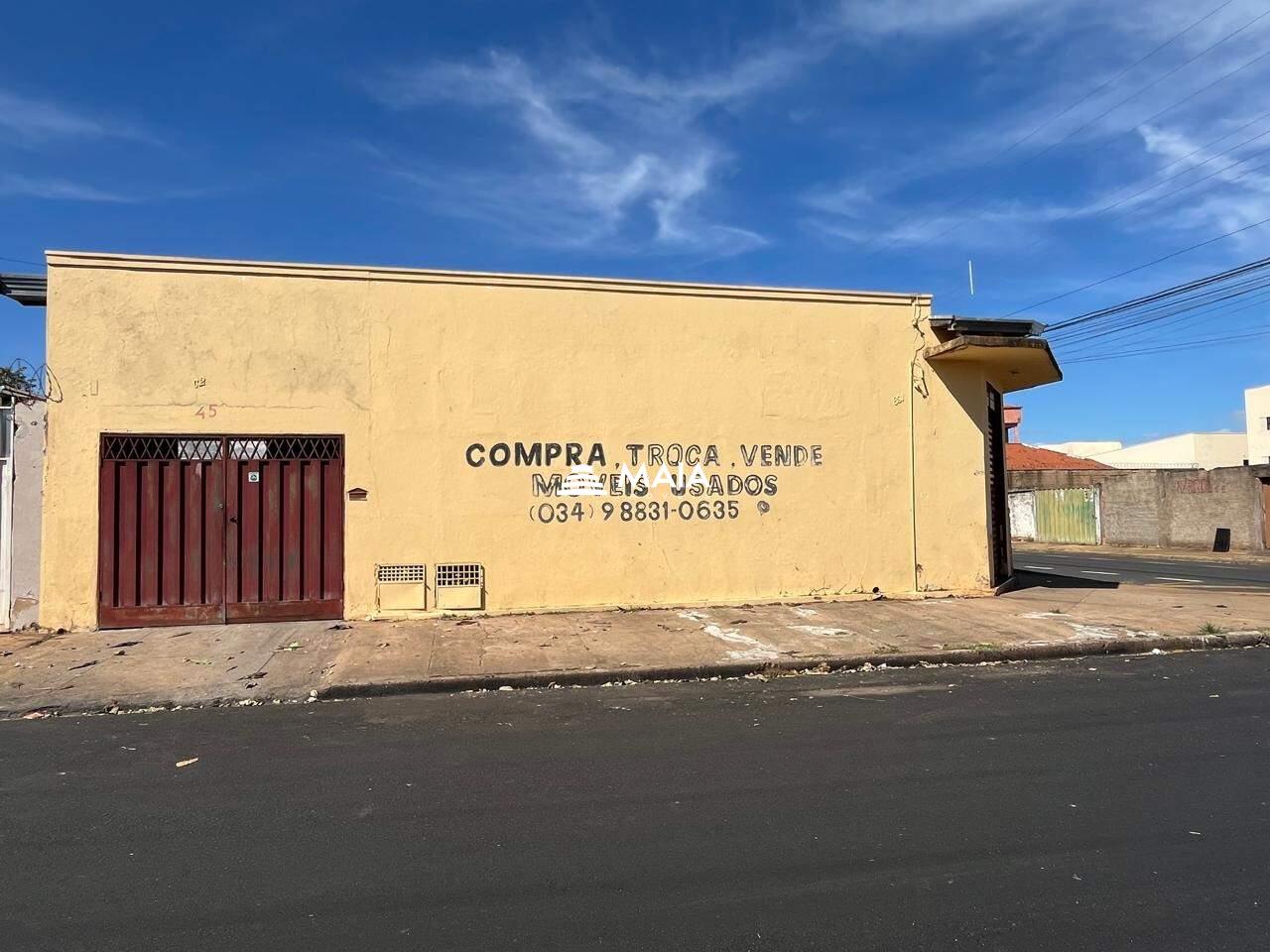 Comercial à venda no Parque das Américas: 