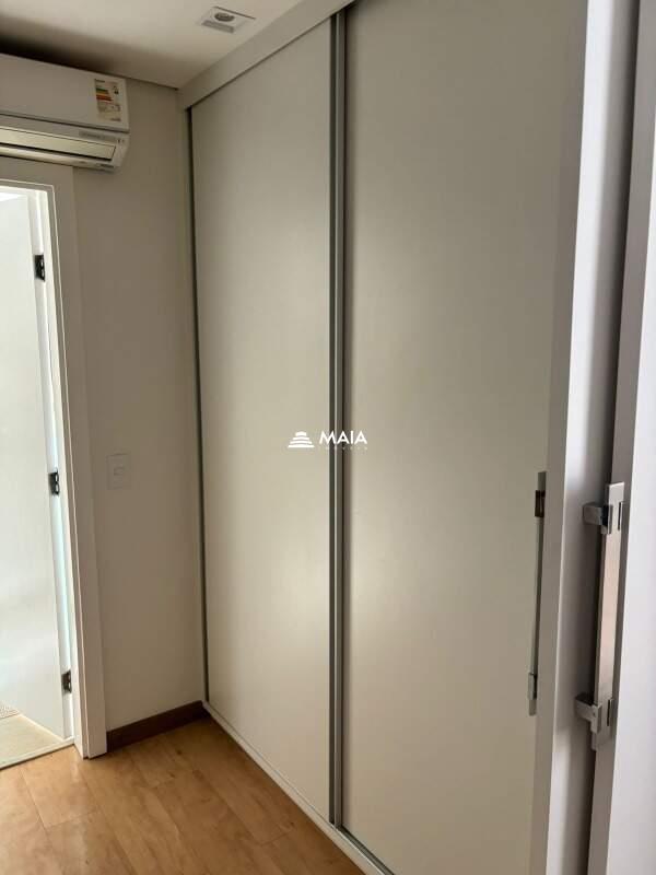 Apartamento à venda no Mercês: 