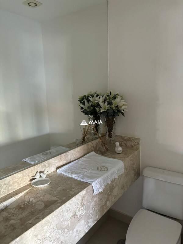 Apartamento à venda no Mercês: 