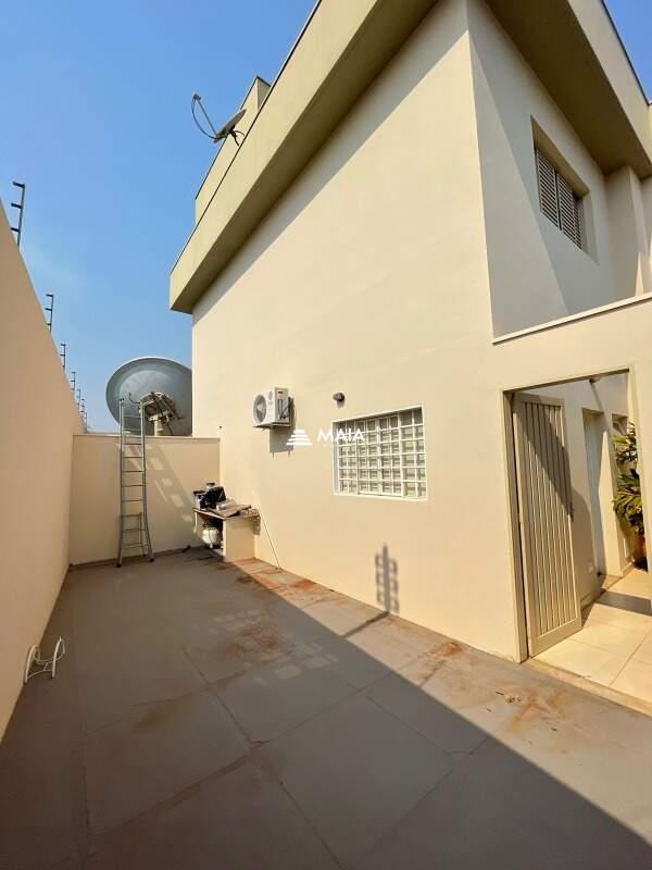 Casa à venda no Mercês: 