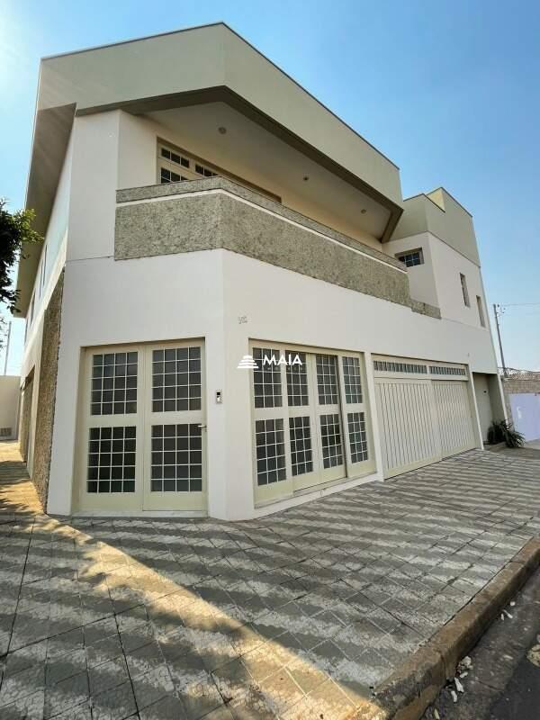 Casa à venda no Mercês: 