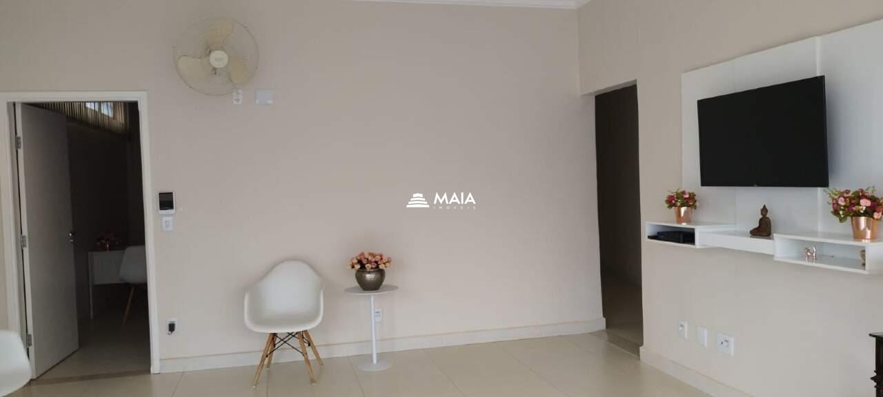 Casa à venda no Mercês: 