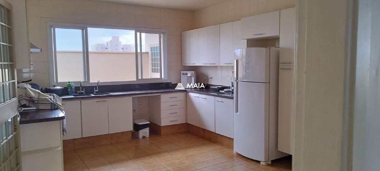 Casa à venda no Mercês: 