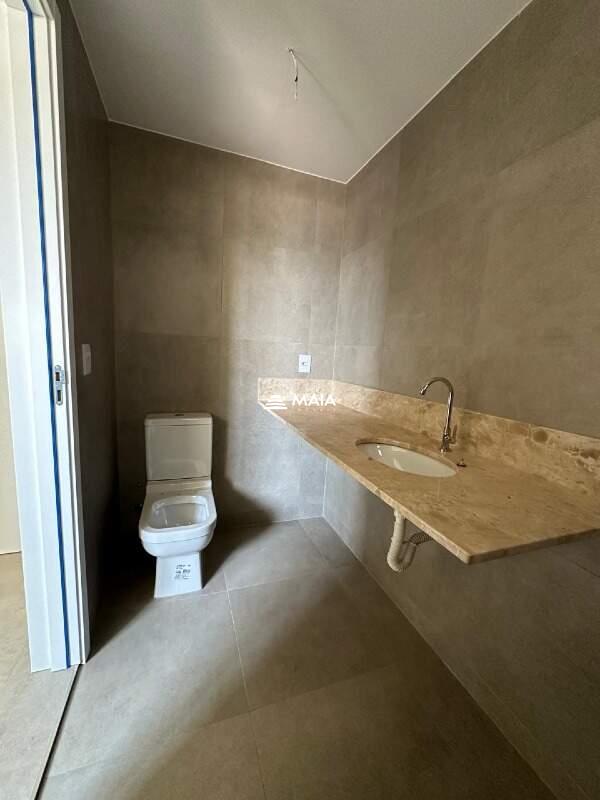 Apartamento à venda no Jardim do Lago: 