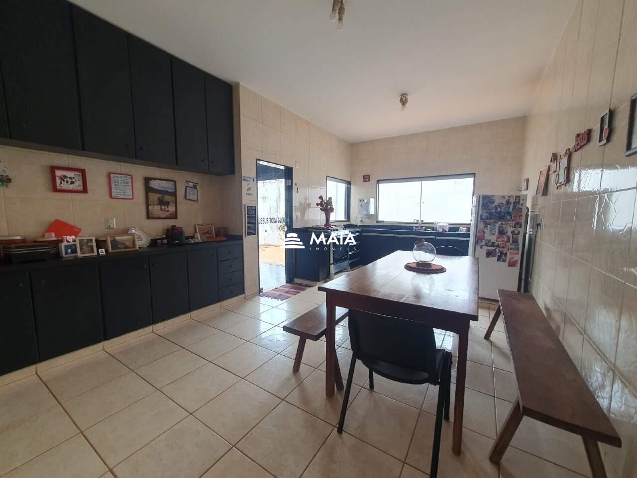 Casa à venda no Jardim Induberaba: 